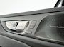 Volvo V60 T6 Plug-in hybrid AWD Plus Dark | Parkeercamera | Harman Kardon | Stoel- en stuurverwarming | Trekhaak
