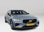 Volvo V60 T6 Plug-in hybrid AWD Plus Dark | Parkeercamera | Harman Kardon | Stoel- en stuurverwarming | Trekhaak
