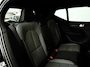 Volvo XC40 B4 Plus Dark | Parkeercamera | Harman Kardon | Stoel- en stuurverwarming | Trekhaak