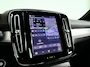 Volvo XC40 B4 Plus Dark | Parkeercamera | Harman Kardon | Stoel- en stuurverwarming | Trekhaak