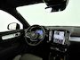 Volvo XC40 B4 Plus Dark | Parkeercamera | Harman Kardon | Stoel- en stuurverwarming | Trekhaak