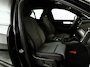 Volvo XC40 B4 Plus Dark | Parkeercamera | Harman Kardon | Stoel- en stuurverwarming | Trekhaak
