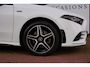 Mercedes-Benz A-klasse 250 e Business Line AMG PHEV / Camera / Navi / Sfeer-verl / Stoelverwarm. / LED / = DECEMBER 2020 !!