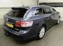 Toyota Avensis Wagon 2.0 VVTi Panoramic Business Special - Trekhaak - Parkeersensoren