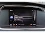 Volvo V40 T3 PolarPlus Sport - Panoramadak - Harman/Kardon audio - Parkeercamera achter - Verwarmde voorstoelen - Navigatie - Volvo On Call - Cruise control - Extra getint glas - 17' LMV