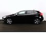 Volvo V40 T3 PolarPlus Sport - Panoramadak - Harman/Kardon audio - Parkeercamera achter - Verwarmde voorstoelen - Navigatie - Volvo On Call - Cruise control - Extra getint glas - 17' LMV