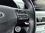 Hyundai Kona Electric EV FASHION 64 kWh | DODEHOEK DETECTIE | PDC | 3 FASE | WARMTEPOMP | CAMERA | CLIMA | CRUISE ADAPT. | NAVI | PRIVACY GLASS | DAKRAILING | APPLE CAR PLAY & ANDROID AUTO |