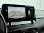Hyundai Kona Electric EV FASHION 64 kWh | DODEHOEK DETECTIE | PDC | 3 FASE | WARMTEPOMP | CAMERA | CLIMA | CRUISE ADAPT. | NAVI | PRIVACY GLASS | DAKRAILING | APPLE CAR PLAY & ANDROID AUTO |
