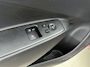 Hyundai i10 1.0 COMFORT SMART | NAVI | APPLE CARPLAY & ANDROID AUTO | CAMERA | CRUISE | 14'' LM VELGEN | STOOTSSTRIPS | FABRIEKSGARANTIE GELDIG T/M 1-2029! |