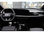 Audi Q6 e-tron S edition quattro 100 kWh | 428 PK | Panoramadak | Trekhaak | 360 camera | Audi Q6 e-tron S edition quattro met 428 PK en een volledig elektrische aandrijflijn met 100 kWh accupakket en quattro vierwielaandrijving, voorzien van een panoramadak met comfortabele rij e