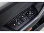 Volkswagen T-Roc 1.0 TSI Life | 110 PK | Apple Carplay | ACC | Parkeersensoren | Volkswagen T-Roc 1.0 TSI Life 110 PK met een 1.0-liter driecilinder benzinemotor, infotainmentsysteem met smartphoneconnectiviteit, airconditioning, multifunctioneel stuurwiel, cruisecontrol,