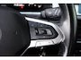 Volkswagen T-Roc 1.0 TSI Life | 110 PK | Apple Carplay | ACC | Parkeersensoren | Volkswagen T-Roc 1.0 TSI Life 110 PK met een 1.0-liter driecilinder benzinemotor, infotainmentsysteem met smartphoneconnectiviteit, airconditioning, multifunctioneel stuurwiel, cruisecontrol,