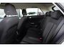 Volkswagen T-Roc 1.0 TSI Life | 110 PK | Apple Carplay | ACC | Parkeersensoren | Volkswagen T-Roc 1.0 TSI Life 110 PK met een 1.0-liter driecilinder benzinemotor, infotainmentsysteem met smartphoneconnectiviteit, airconditioning, multifunctioneel stuurwiel, cruisecontrol,