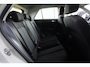 Volkswagen T-Roc 1.0 TSI Life | 110 PK | Apple Carplay | ACC | Parkeersensoren | Volkswagen T-Roc 1.0 TSI Life 110 PK met een 1.0-liter driecilinder benzinemotor, infotainmentsysteem met smartphoneconnectiviteit, airconditioning, multifunctioneel stuurwiel, cruisecontrol,