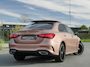 Mercedes-Benz A-klasse 250 e AMG Panoramadak|360°Camera|Keyless|Sfeerverlichting|Night pakket|Roségoud