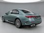 Mercedes-Benz E-klasse 300 e Sport Edition | AMG Line | Nappa Leder Bruin | Premium Pakket | Night Pakket | Winter Pakket | Panoramadak | MBUX Superscreen | Burmester 4D Surround | 360° Camera | DISTRONIC Afstandsassistent | Dodehoekassistent | Elektrisch Verstelbare Stoelen + Memory | Stoelventilatie | Stuurverwarming | Stoelverwarming | Sfeerverlichting | Apple CarPlay | Android Auto