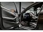 BMW 5-Serie Touring 520i Business Edition Plus Sensatec M Sport | Dealer Onderhouden | Elektr. Trekhaak