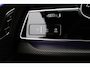 Audi RS Q8 RSQ8 4.0 TFSI quattro / URBAN / Milltek / Trekhaak / Panoramadak / 360Camera / Head-up / B&O 3D / Keramisch / Achterasbesturing / 23'' / RS Dynamic Pakket / Keyless / Carbon intr. / Ventilatie+Massage / Dodehoek /