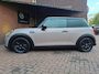 MINI Cooper 3-Deurs 1.5 Camden Go Edition Appel Carplay / Achteruitrijcamera / DAB Radio / Navigatie