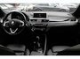 BMW X1 xDrive20i High Exe. / Trekhaak / Panoramadak / Head-up / Leder / 19'' / Navigatie / Stoelverwarming / Sportstoelen / DAB / Cruise Control