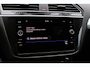 Volkswagen Tiguan 1.5 TSI Comfortline / CarPlay / Parkeerhulp V+A / 17'' / LED / Rijstrooksensor / Spiegelpakket / DAB / ACC
