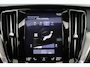 Volvo V60 2.0 T8 Twin Engine AWD Momentum Pro | Dealer Onderhouden! | Open Dak | Leder | Memory Zetels | LED | Stoel/Stuurverwarming | Cruise Adaptive | BLIS | Camera | Clima | Navi | Keyless | Elk. Achterklep | Lichtmetalen Velgen