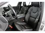 Volvo V60 2.0 T8 Twin Engine AWD Momentum Pro | Dealer Onderhouden! | Open Dak | Leder | Memory Zetels | LED | Stoel/Stuurverwarming | Cruise Adaptive | BLIS | Camera | Clima | Navi | Keyless | Elk. Achterklep | Lichtmetalen Velgen