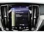 Volvo V60 2.0 T8 Twin Engine AWD Momentum Pro | Dealer Onderhouden! | Open Dak | Leder | Memory Zetels | LED | Stoel/Stuurverwarming | Cruise Adaptive | BLIS | Camera | Clima | Navi | Keyless | Elk. Achterklep | Lichtmetalen Velgen