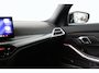 BMW 3-Serie 330e M Sport | Memory | Sportstoelen | LED | HUD | Cruise Adaptive | 360 Camera | Sfeerverlichting | BLIS | Leder | Stoelverwarming | Elk. Achterklep | Lichtmetalen Velgen