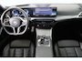 BMW 3-Serie 330e M Sport | Memory | Sportstoelen | LED | HUD | Cruise Adaptive | 360 Camera | Sfeerverlichting | BLIS | Leder | Stoelverwarming | Elk. Achterklep | Lichtmetalen Velgen
