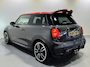 MINI John Cooper Works 3-Deurs 2.0 Chili | Navigatie | LM Velgen 18" | Elektrisch Glazen Panoramadak | Voorstoelen Verwarmd | Achteruitrijcamera |  Cruise Control Adaptief | Airco |