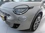 Fiat 600 1.2 Hybrid La Prima Achteruitrijcamera - Airco - Apple carplay - Draadloze telefoonoplader - Parkeersensoren - Navigatie - Keyless start/entry - Dodehoekdetectie - Stoelverwarming - Licht metalen velgen 18 inch - Elektrische ramen - Bluetooth - Cruise control - Led verlichting - Mistlampen - Stuur leder - Stuur multifunctioneel
