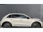 Fiat 600 1.2 Hybrid La Prima Achteruitrijcamera - Airco - Apple carplay - Draadloze telefoonoplader - Parkeersensoren - Navigatie - Keyless start/entry - Dodehoekdetectie - Stoelverwarming - Licht metalen velgen 18 inch - Elektrische ramen - Bluetooth - Cruise control - Led verlichting - Mistlampen - Stuur leder - Stuur multifunctioneel
