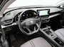 SEAT Leon Sportstourer 1.5 TSI 130pk Style Navigatie Camera 17"velgen Keyless Parkassist Carplay