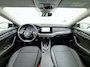 Skoda Octavia Combi 1.0 e-TSI 111PK Automaat Navi Apple Carplay Android Auto Bluetooth Elek.Achterklep Cruise Control Business Edition Pdc Led DAB P-Assist Lmv 16" Isofix Licht-/Regensensor WiFi Origineel Nederlandse Auto