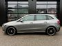 Mercedes-Benz B-klasse 180 Premium Plus LED Navi Stoelverw. Trekh.
