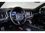 Volvo V60 T6 Recharge AWD Plus Dark - Panorama/schuifdak - IntelliSafe Assist & Surround - 360º Camera - Harman/Kardon audio - Verwarmde voorstoelen, stuur & achterbank - Parkeersensoren voor & achter - Elektr. bedienb. voorstoelen met geheugen - Inklapbare trekhaak - 18' LMV