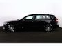 Volvo V60 T6 Recharge AWD Plus Dark - Panorama/schuifdak - IntelliSafe Assist & Surround - 360º Camera - Harman/Kardon audio - Verwarmde voorstoelen, stuur & achterbank - Parkeersensoren voor & achter - Elektr. bedienb. voorstoelen met geheugen - Inklapbare trekhaak - 18' LMV