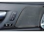 Volvo V60 T6 Recharge AWD Plus Dark - Panorama/schuifdak - IntelliSafe Assist & Surround - 360º Camera - Harman/Kardon audio - Verwarmde voorstoelen, stuur & achterbank - Parkeersensoren voor & achter - Elektr. bedienb. voorstoelen met geheugen - Inklapbare trekhaak - 18' LMV
