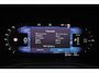 Volvo V60 T6 Recharge AWD Plus Dark - Panorama/schuifdak - IntelliSafe Assist & Surround - 360º Camera - Harman/Kardon audio - Verwarmde voorstoelen, stuur & achterbank - Parkeersensoren voor & achter - Elektr. bedienb. voorstoelen met geheugen - Inklapbare trekhaak - 18' LMV