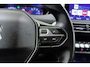 Peugeot 3008 1.2 PureTech Blue Lease Executive | Electronic climate controle | Cruise control | Navigatie full map | Parkeerhulp achter | 17" lichtmetalen velgen