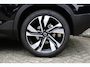 Volvo XC40 B4 Business Edition | DEMO DEAL | Keyless | BLIS | Adaptieve Cruise Control | Pilot Assist | Elektrische achterklep | Parkeer Camera | Extra getint glas | Stoel en stuurverwarming |
