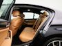 BMW 5-Serie 520i Business Edition Plus | Automaat | Apple Carplay / Android Auto | Panoramadak | Lederen Bekleding | Stoelverwarming | Lichtmetalen Velgen |