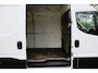 IVECO Daily 35S16V 2.3 410 H2 2020 | Airco | Parkeersensoren Achter | Stuurwiel Bediening | Elektrische Ramen | Radio BT | 2 Sleutels | Boekjes