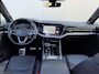 Volkswagen Touareg 3.0 TSi eHybrid 4MOTION R | Dynaudio | Trekhaak | Panorama | Massage | Nachtzicht | Luchtvering