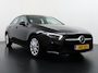 Mercedes-Benz A-klasse 250 e Business Solution | Wegklapbare Trekhaak | DISTRONIC Cruise Control | MULTIBEAM LED | Stuurwielverwarming | Achteruitrijcamera | Smartphone Integratie | Sfeerverlichting