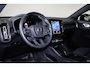Volvo EC40 Extended Range Plus Black Ed. 82 kWh - Panoramadak - IntelliSafe Assist & Surround - 360º Camera - Verwarmde voorstoelen, stuur & achterbank - Parkeersensoren voor & achter - Elektr. bedienb. bestuurdersstoel met geheugen - Draadloze tel. lader - Extra getint glas - 20' LMV