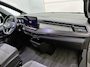 Volkswagen Multivan 1.5 eHybrid L1 Bulli Edition 4Motion 245PK | FACELIFT! | Automaat | Trekhaak | Elektrische Schuifdeuren | Elektrische Achterklep | Achteruirijcamera | Verwarmbare Voorstoelen | Verwarmbare Voorruit | Trekhaak | 7-Zits Vis-a-Vis | Multifunctioneel Stuurwiel | Verschuifbare Tafel | Adaptive Cruise Controle | Navigatie | IQ.Light | Glazen Panorama Dak |