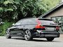 Volvo V90 2.0 T4 R-Design | Blackline | Automaat | Panodak | Trekhaak | Adapt Cruise | Standkachel | Keyless | Incl. btw