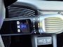 Hyundai Ioniq 5 Standard Range Pure Edition 63 kWh / Warmtepomp / 63 kWh accupakket / Volledig elektrisch / Automaat / Adaptieve cruise control / Achteruitrijcamera / Parkeersensoren / Navigatiesysteem / Apple CarPlay & Android Auto / Climate control / LED-verlichting / Lichtmetalen velgen / Digitaal instrumentenpaneel / Multifunctioneel stuurwiel / Rijstrookassistentie / Automatische noodremassistentie / Keyless start / Bluetooth / Elektrische achterklep / BOSE audiosysteem / Elektrisch verstelbare stoelen / Stoelverwarming / Stuurwielverwarming / Halflederen bekleding / 170 pk / Achterwielaandrijving / Snelladen